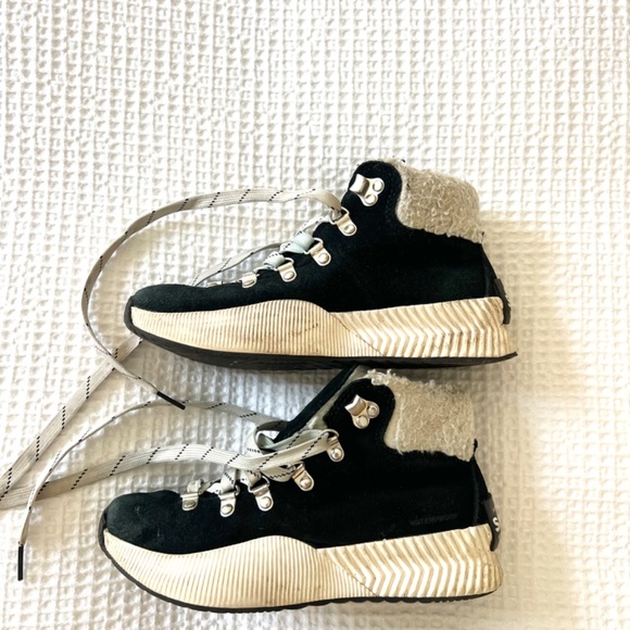 Sorel Out n About III Conquest - Picture 3 of 4